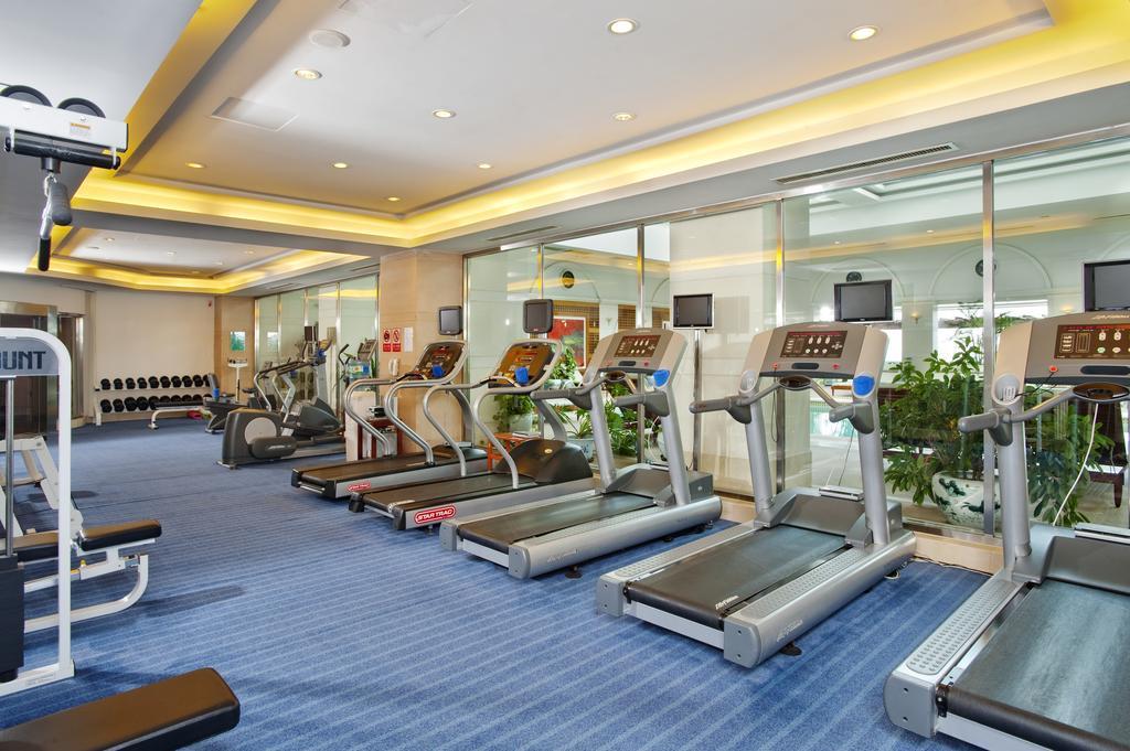 Holiday Inn Sea View Qinhuangdao Servizi foto