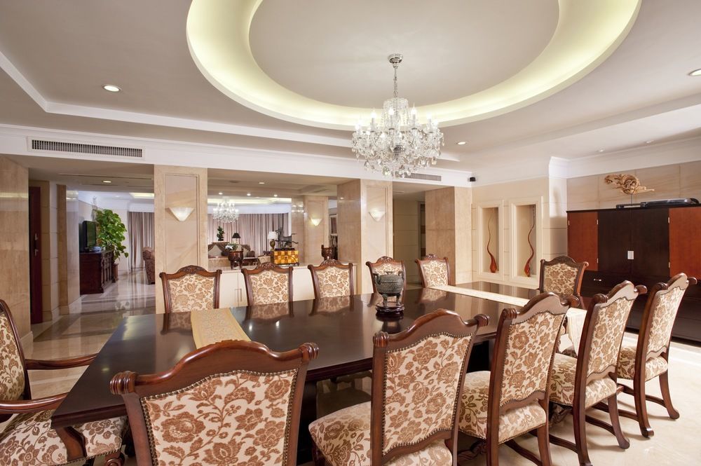 Holiday Inn Sea View Qinhuangdao Servizi foto